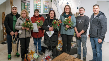 JR Farm ehrt langjährige Mitarbeiter
