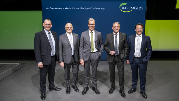 Sie begrüßten die Teilnehmenden der Agravis-Hauptversammlung 2025 (v. l.): Jörg Sudhoff (Vorstandsmitglied), Hermann Hesseler (Finanzvorstand), Dr. Dirk Köckler (Vorstandsvorsitzender), Franz-Josef Holzenkamp (Aufsichtsratsvorsitzender) und Jan Heinecke (Vorstandsmitglied).