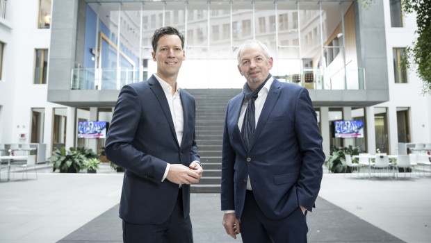 ZZF-Geschäftsführer Gordon Bonnet und Präsident Norbert Holthenrich haben nun das Büro im Haus der Bundespressekonferenz eröffnet.