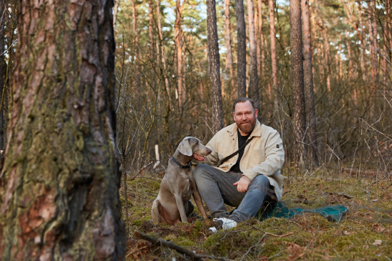 In der Döberitzer Heide findet TV-Koch Björn Swanson mit seinem Chester Ruhe – und schärft den Blick fürs Wesentliche.