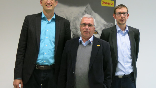 In den Ruhestand verabschiedet wurde Friedel Rippe (Mitte) von Josera.