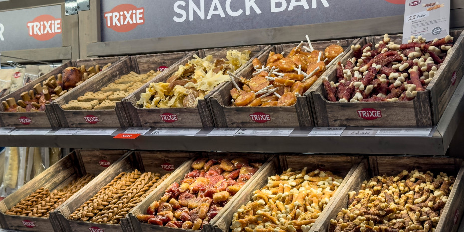 Eine Snack-Bar für Hunde, wie sie heutzutage im Handel anzutreffen ist.