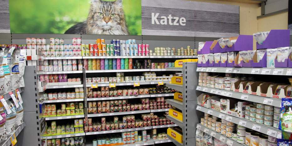 Katzennahrung ist das umsatzstärkste Produktsegment der Heimtierbranche.