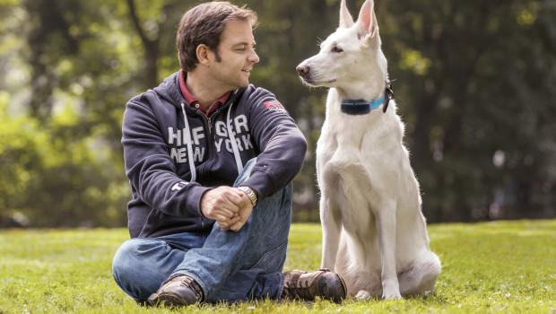 Martin Rütter betreibt u.a. ein Hundeschulen-Netzwerk mit über 120 Standorten.