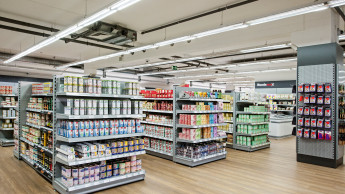 Fachhandel baut Markt­stellung aus