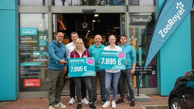 Die ZooRoyal Tierfachmärkte aus Hamburg und Umland überreichen Unterstützung im Wert von 15.790 Euro an das Franziskus Tierheim Hamburg. Die ZooRoyal Tierfachmärkte aus Hamburg und Umland überreichen Unterstützung im Wert von 15.790 Euro an das Franziskus Tierheim Hamburg.