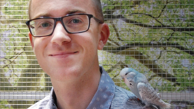 Philipp Herbert ist Ziervogelexperte bei Claus.
