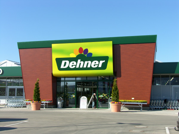 Dehner kündigt vier neue Standorte