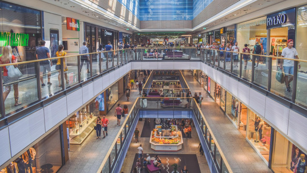 Rund 9.000 monatliche Befragungen für den Ifo-Geschäftsklimaindex zeigen, dass sich die Stimmung in den Unternehmen aufgehellt hat.
