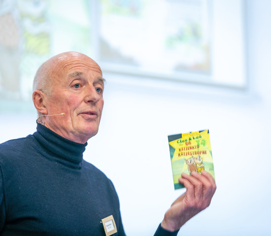 Prof. Michael Behnke warb für die Initiative Cats for Future.