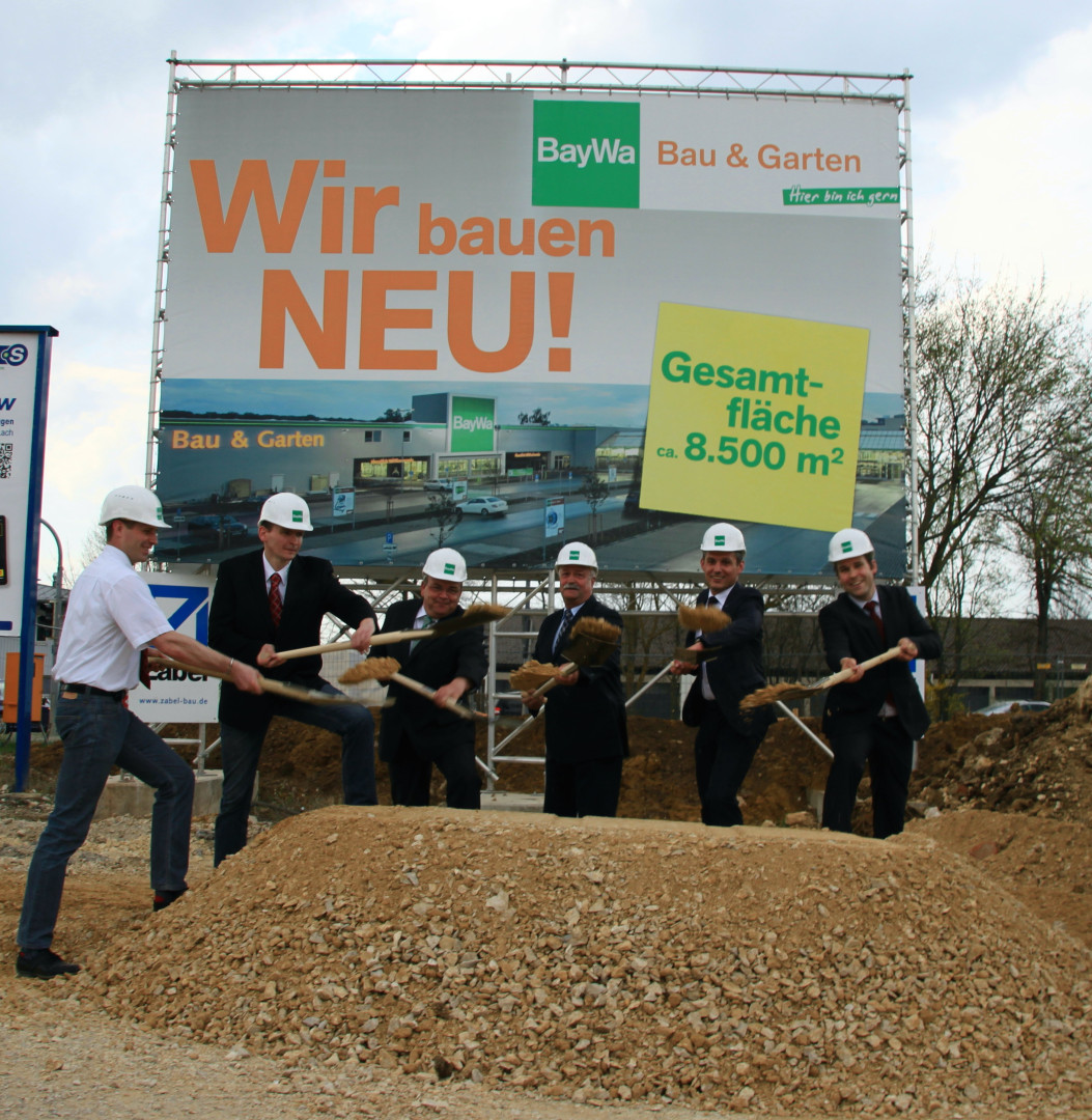 Spatenstich für neuen BaywaMarkt