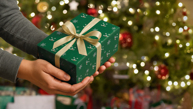 Tierisch engagierte Weihnachten: Fressnapf-Kunden helfen Tieren in Not mit der Erfüllung von „Tierheimwünschen“. Tierisch engagierte Weihnachten: Fressnapf-Kunden helfen Tieren in Not mit der Erfüllung von „Tierheimwünschen“.