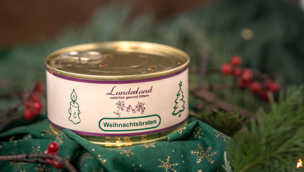 Die 300-g-Dose „Weihnachtsbraten“ wird von Lunderland für 3,- Euro angeboten.