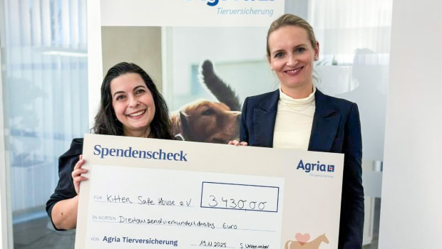 Spendenübergabe bei der Agria Tierversicherung. Spendenübergabe bei der Agria Tierversicherung.