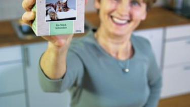 Feuchtnahrung im Karton