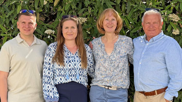 Generationswechsel nach 40 Jahren Generationswechsel nach 40 Jahren