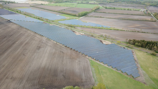 Der Solarpark befindet sich nur wenige Kilometer von Elmshorn entfernt.