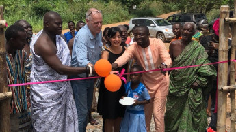 Fihumin baut Grundschule in Afrika