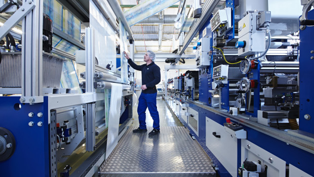 Blick in die Produktion bei Bischof + Klein.